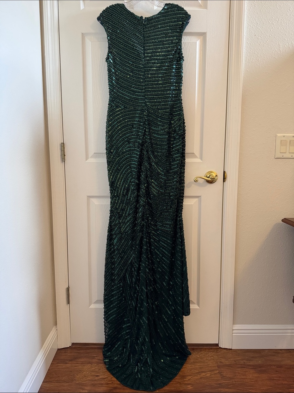 Mac Duggal 5441 Green Embellished Cap Sleeve Evening Gown Size 8 NWT - Picture 5 of 10